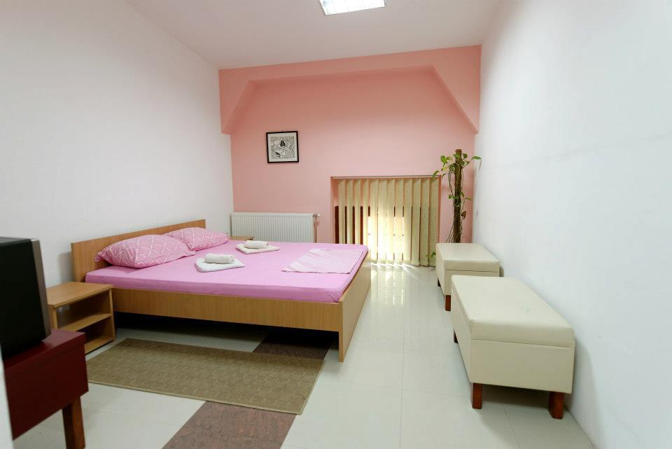 Hostel Paparazzo Apartmens Kikinda Camera foto